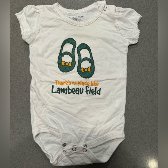 BUNDLE-2 Green Bay, Lambeau field onesies, size 6 mths - Picture 3 of 5